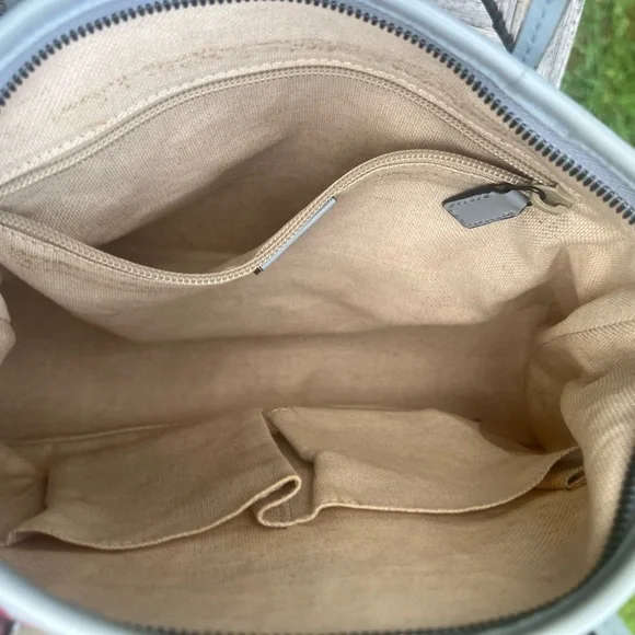 Gucci Flora Knight Shoulder Bag with Floral Design - Picture 7 of 11